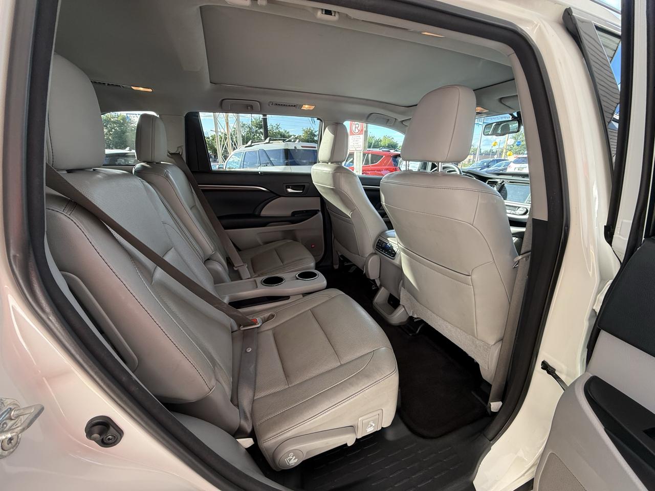 Toyota Highlander AWD 4dr V6 Limited (Natl) 2016