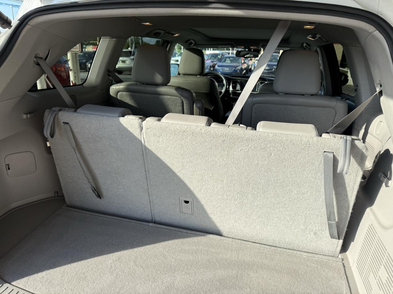 Toyota Highlander AWD 4dr V6 Limited (Natl) 2016