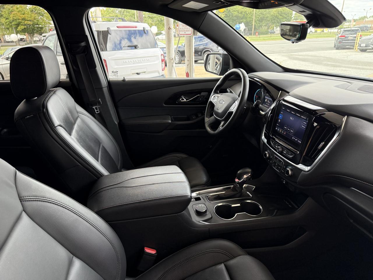 Chevrolet Traverse photo 7