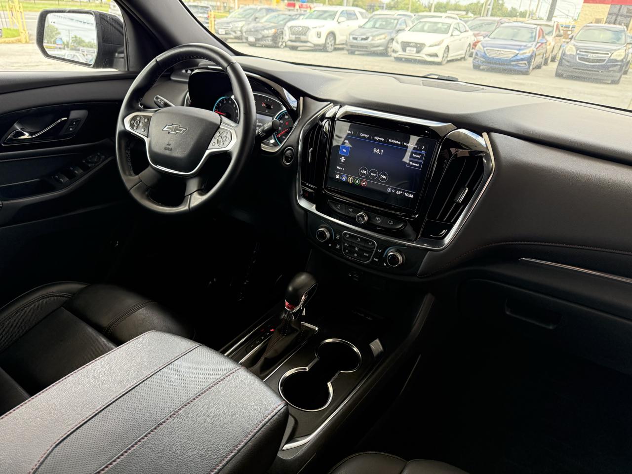 Chevrolet Traverse photo 8