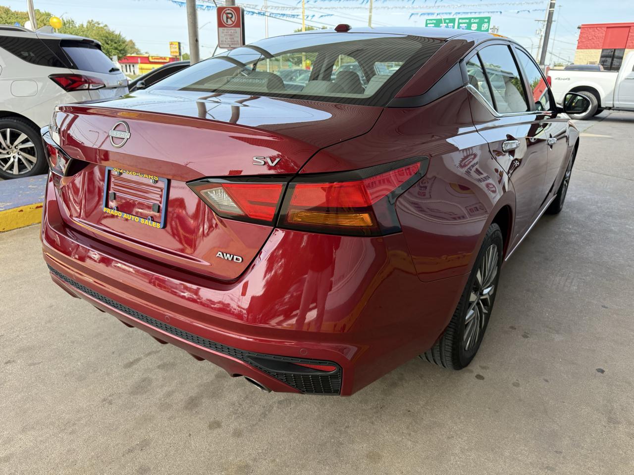 Nissan Altima photo 11