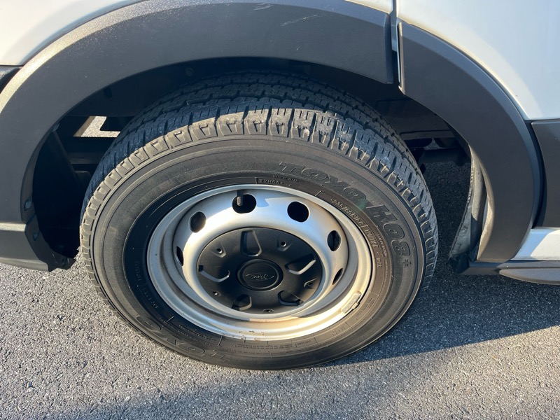 Ford Transit 150 Van Low Roof w/Sliding Pass. 130-in. WB 2021