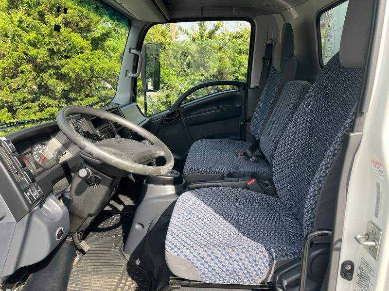 Isuzu Trucks NPR HD  2023