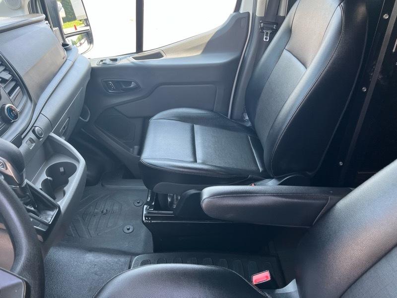 Ford Transit 250 Van High Roof w/Sliding Pass. 148-in. WB 2023