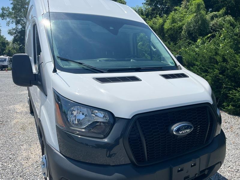 Ford Transit 250 Van High Roof w/Sliding Pass. 148-in. WB 2023