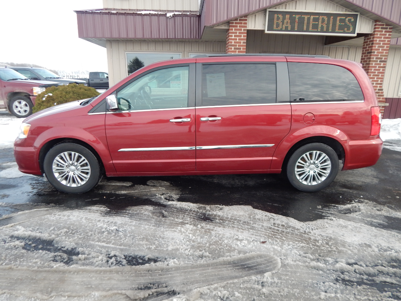2016 Chrysler Town & Country Touring-L