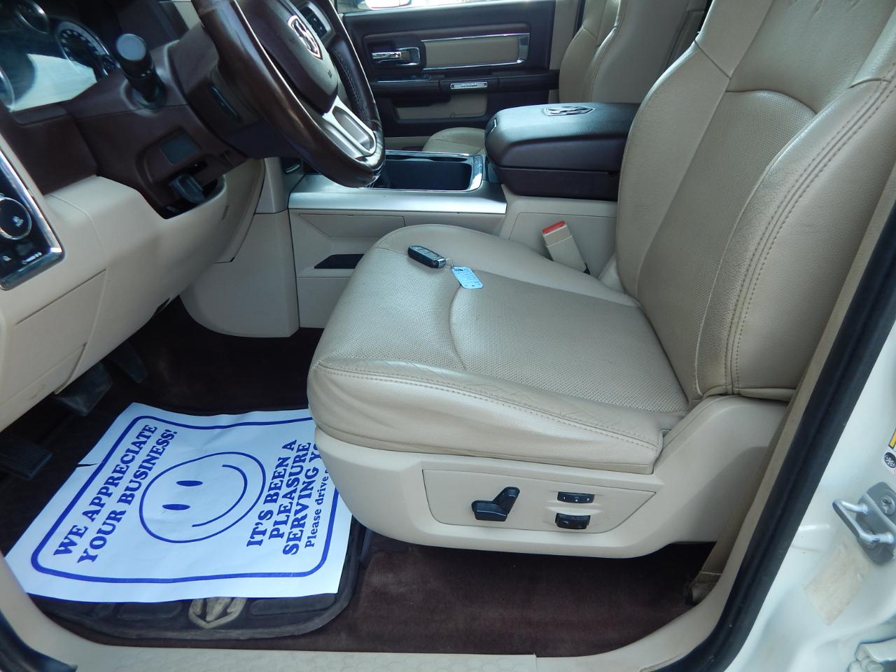 RAM 2500 Laramie Crew Cab 4WD 2016