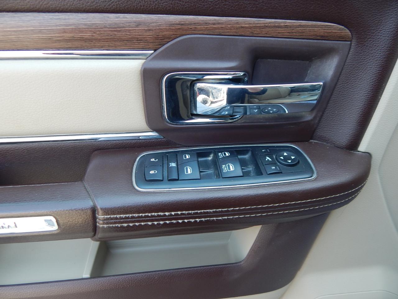 RAM 2500 Laramie Crew Cab 4WD 2016