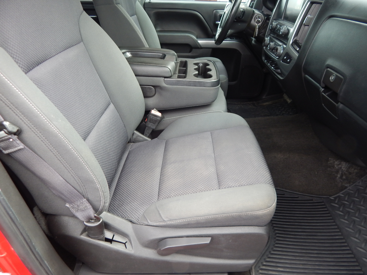 Chevrolet Silverado 1500 4WD Crew Cab 143.5" LT w/1LT 2015 Chevrolet Silverado 1500 4WD Crew Cab 143.5" LT w/1LT 2015