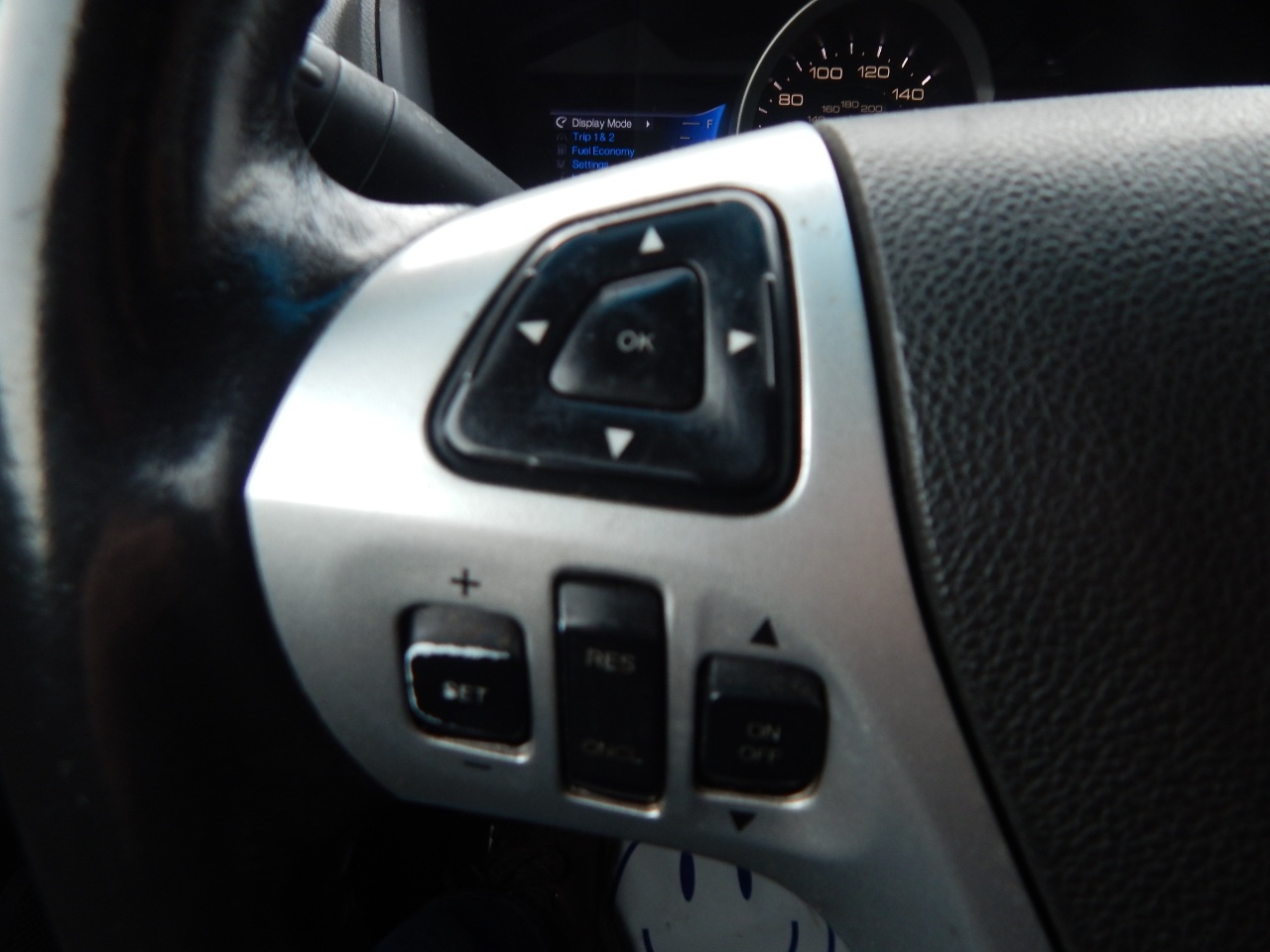 Ford Explorer XLT 4WD 2013