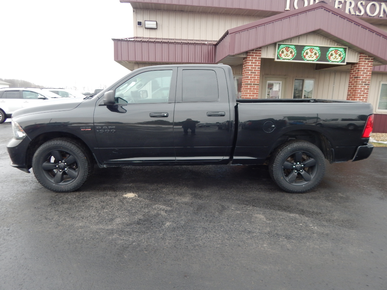 2017 RAM 1500 Tradesman Quad Cab 4WD