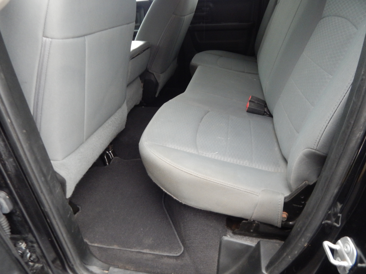 RAM 1500 Tradesman Quad Cab 4WD 2017