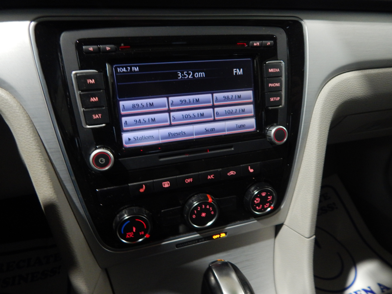 Volkswagen Passat 2.5L SE AT 2013