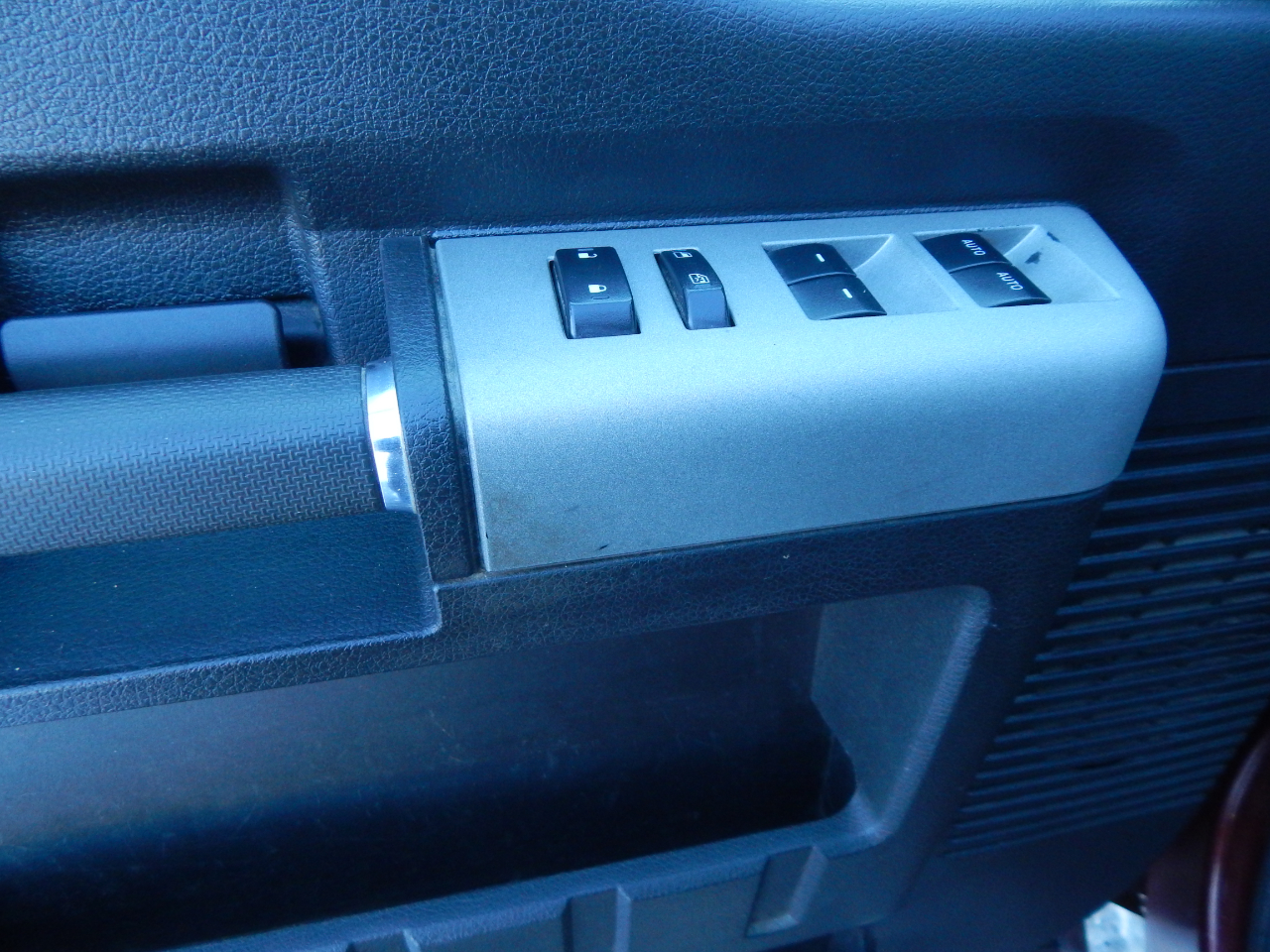 Ford F-250 SD Lariat Crew Cab 4WD 2013