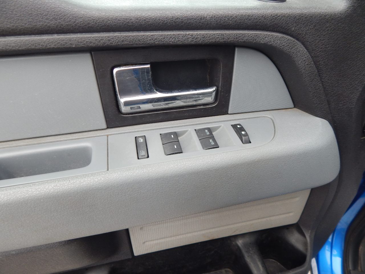 Ford F-150 STX SuperCab 4WD 2013