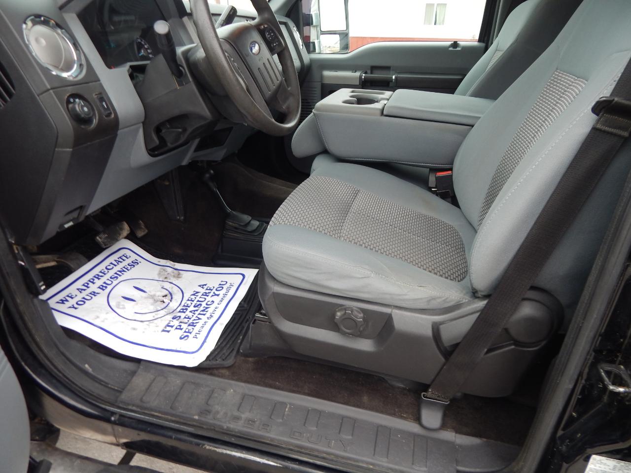 Ford F-250 SD XLT Crew Cab 4WD 2016