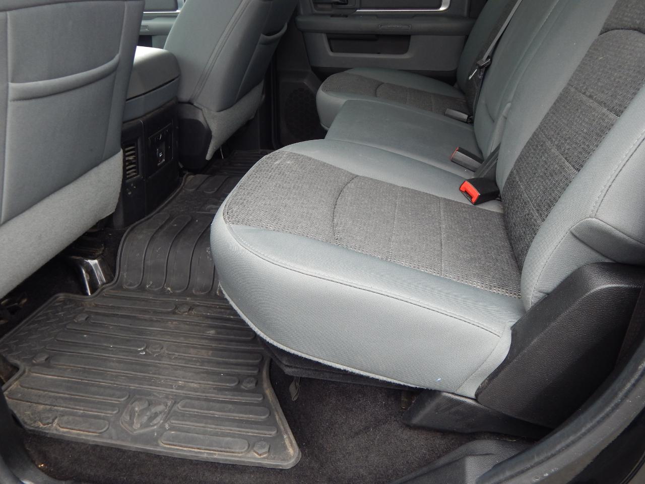 RAM 2500 Big Horn Crew Cab 4WD 2015