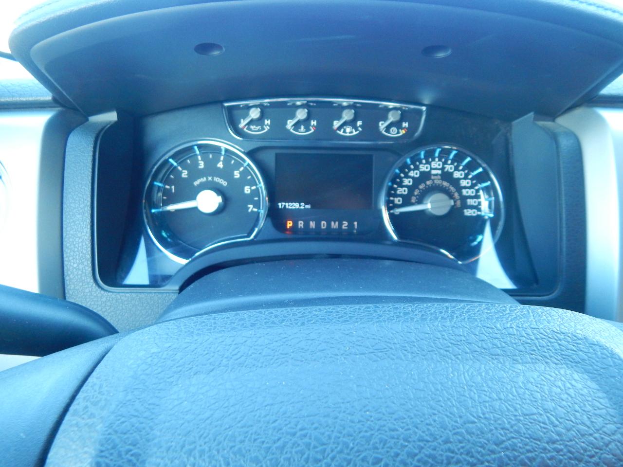 Ford F-150 Lariat SuperCrew 4WD 2011