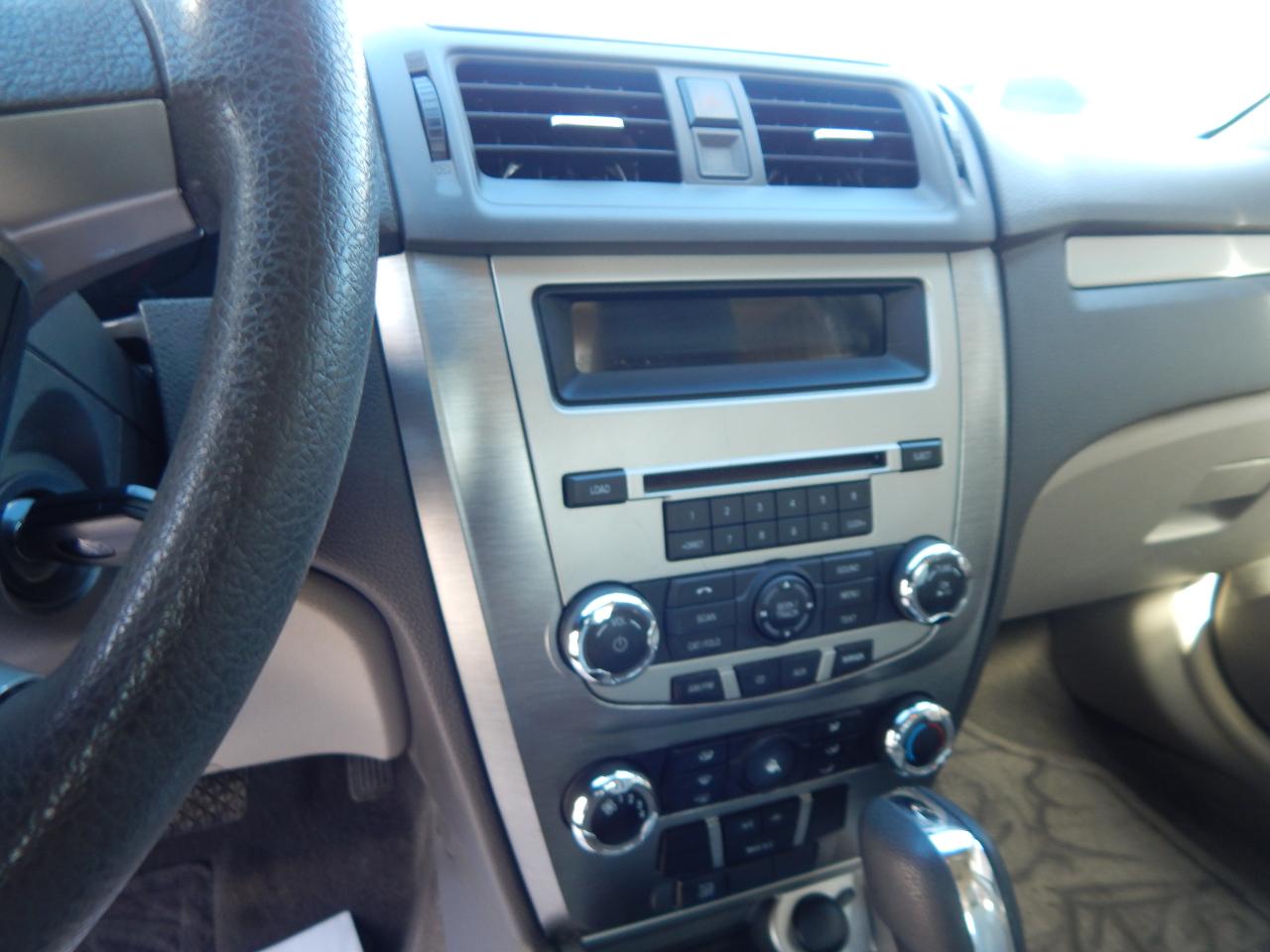 Ford Fusion I4 SE 2011