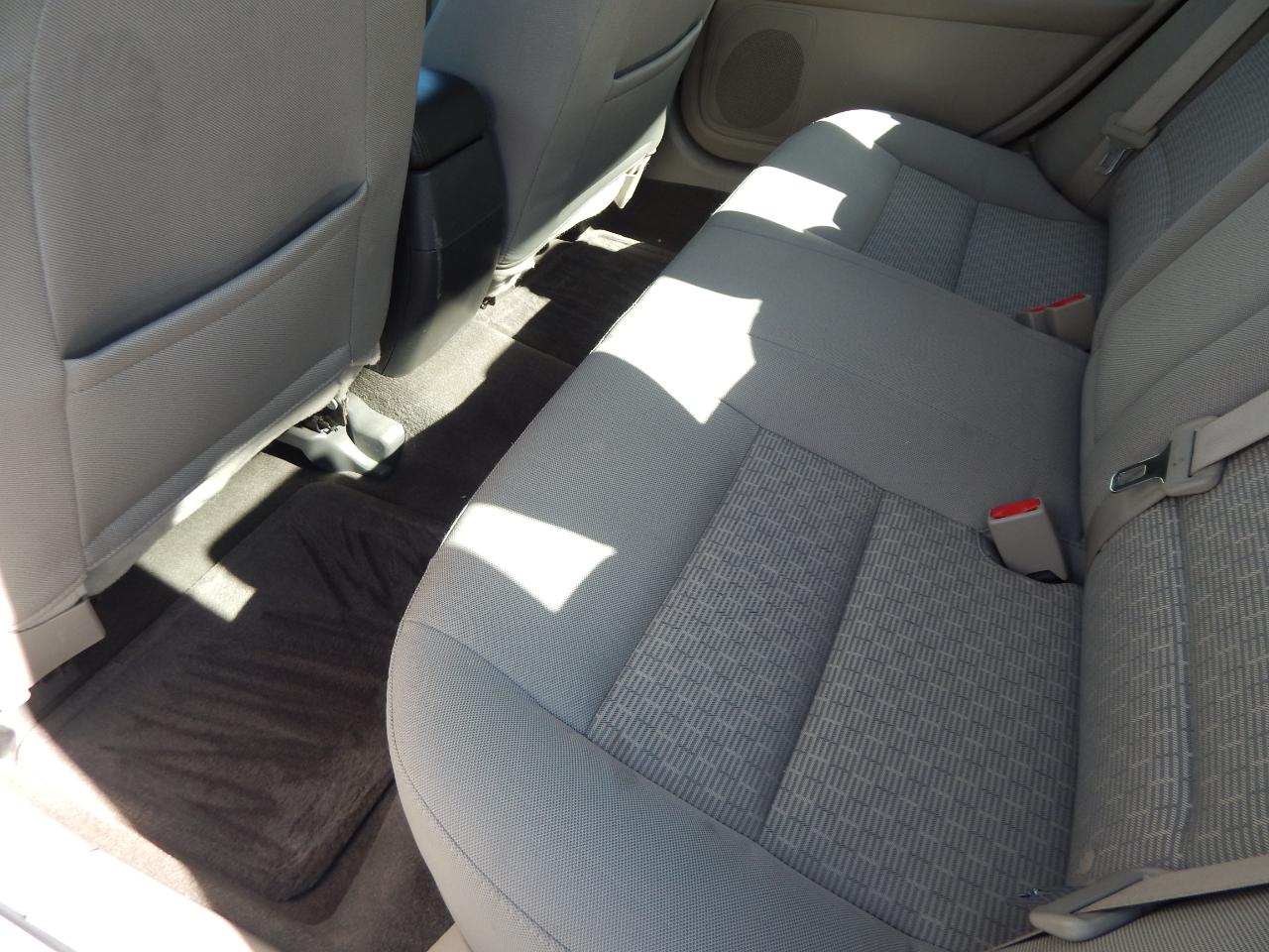 Ford Fusion I4 SE 2011