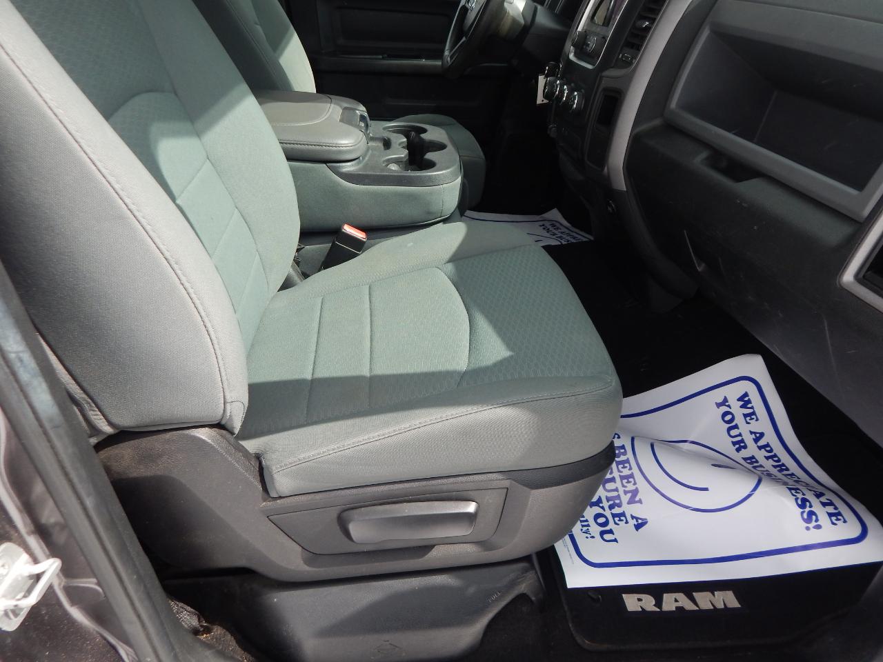 RAM 1500 Tradesman Quad Cab 4WD 2014