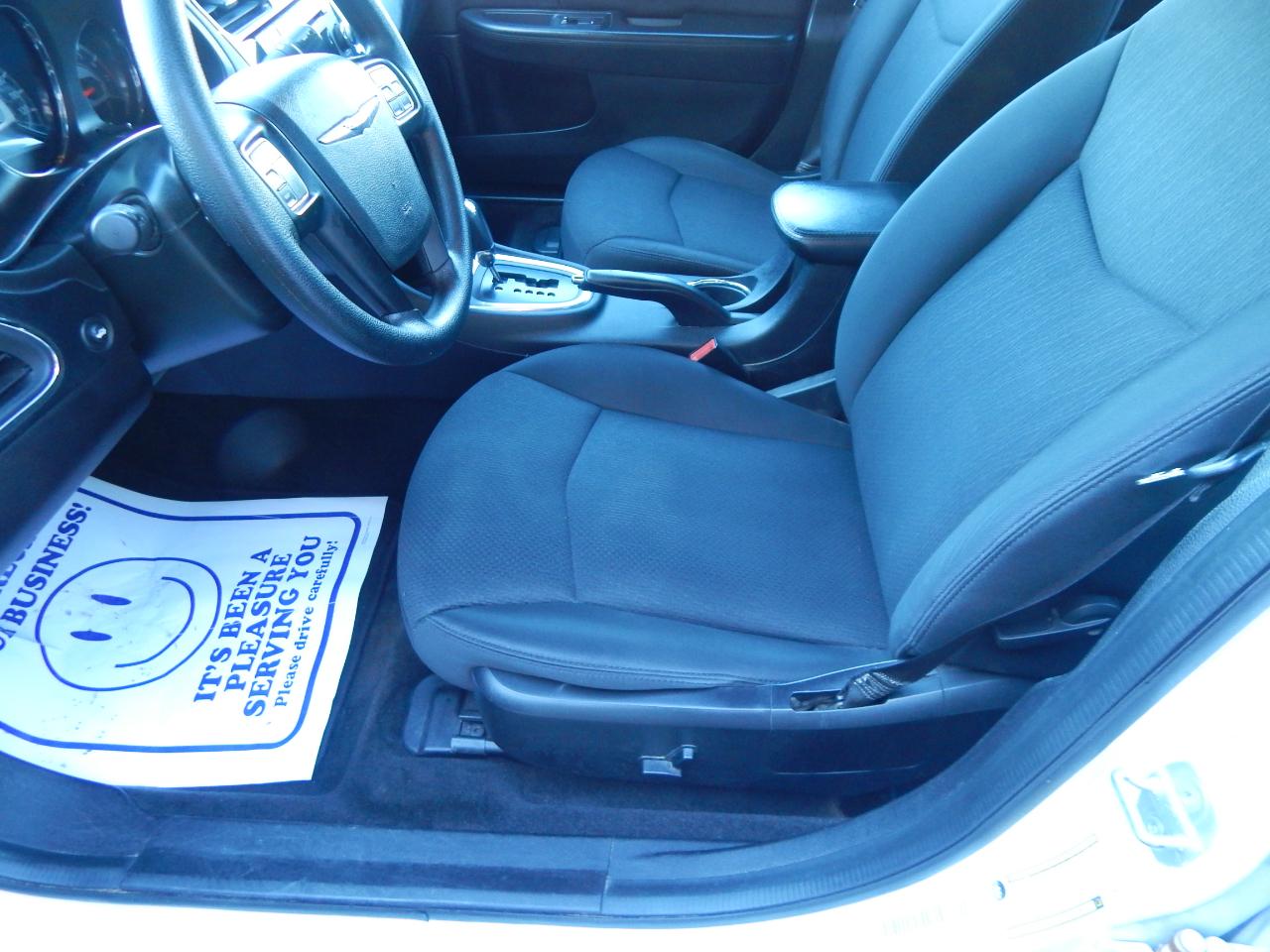 Chrysler 200 LX 2014