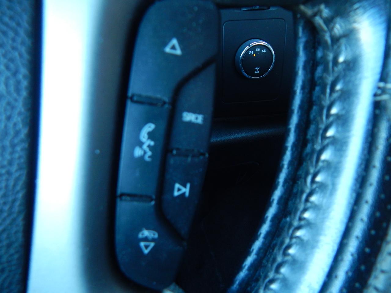 Chevrolet Silverado 2500HD LT Crew Cab 4WD 2012