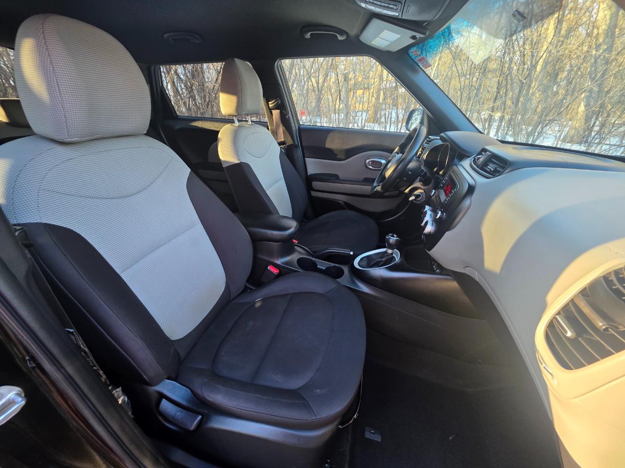 Kia Soul Base 6A 2016