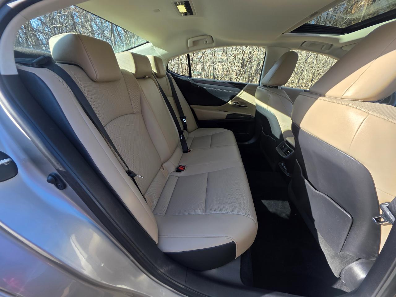 Lexus ES 250 Premium 2021