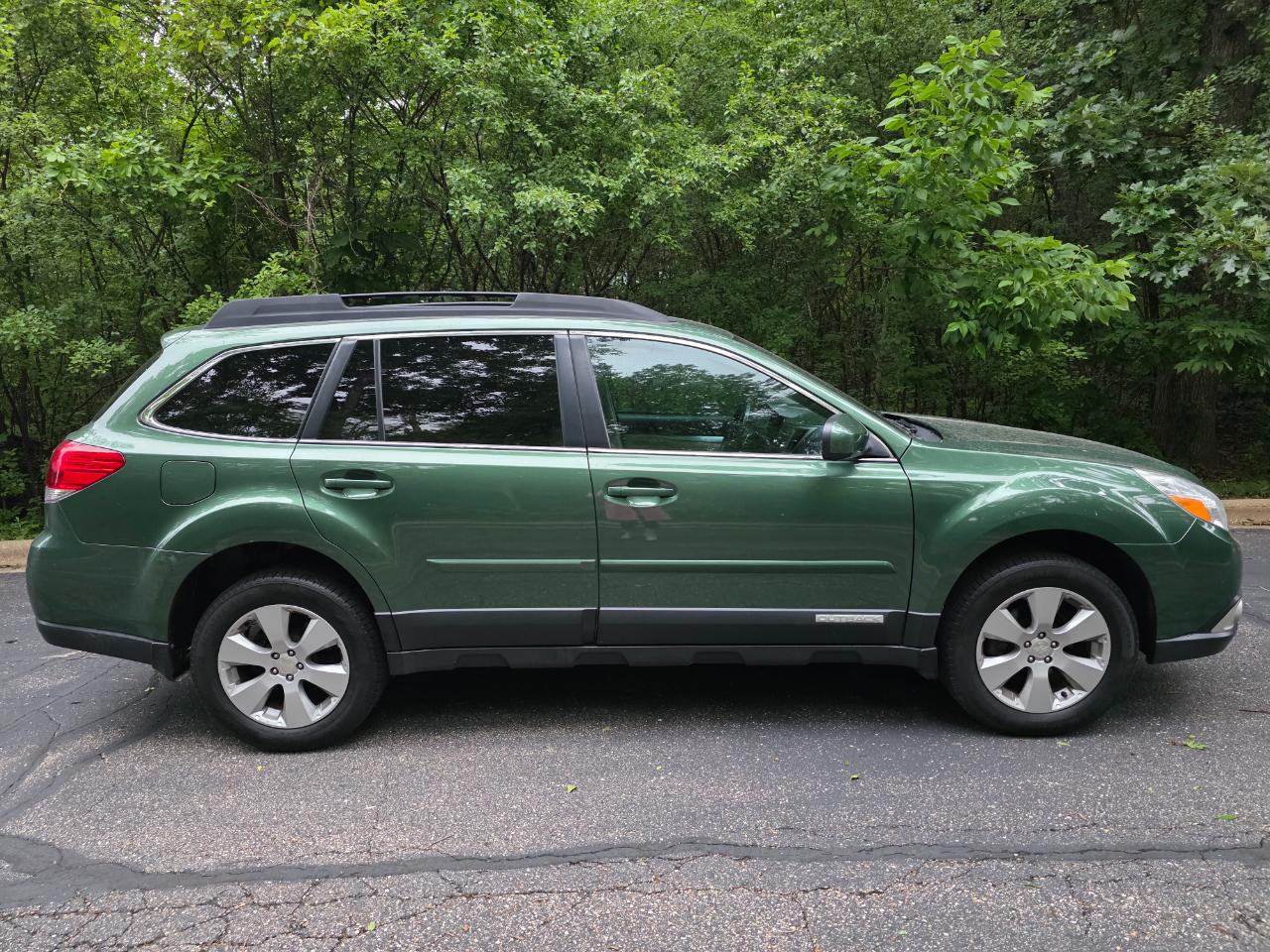Subaru Outback 2.5i Premium 2011