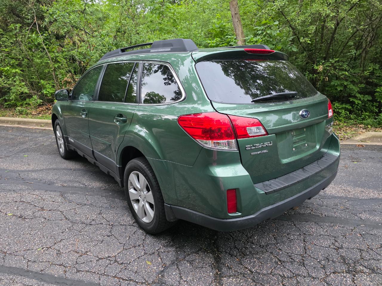 Subaru Outback 2.5i Premium 2011