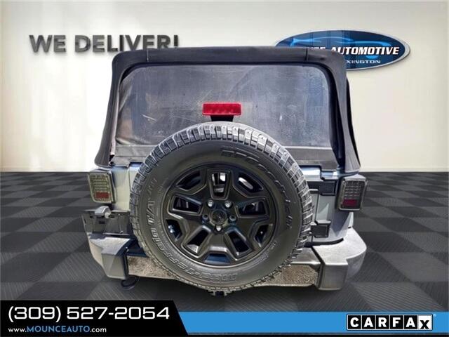 2016 Jeep Wrangler Willys Wheeler photo 2