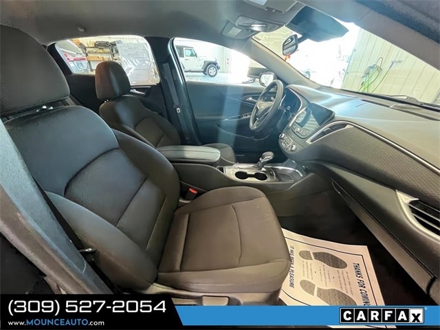 2023 Chevrolet Malibu 1LT photo 4