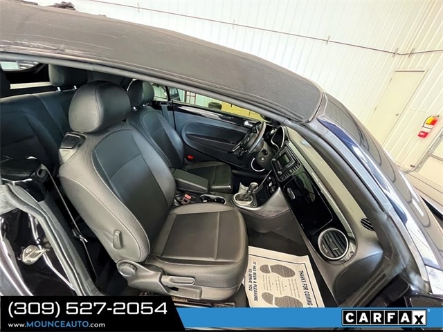 Volkswagen Beetle Convertible  2018