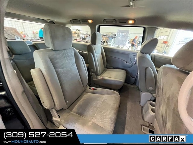 Nissan Quest  2015