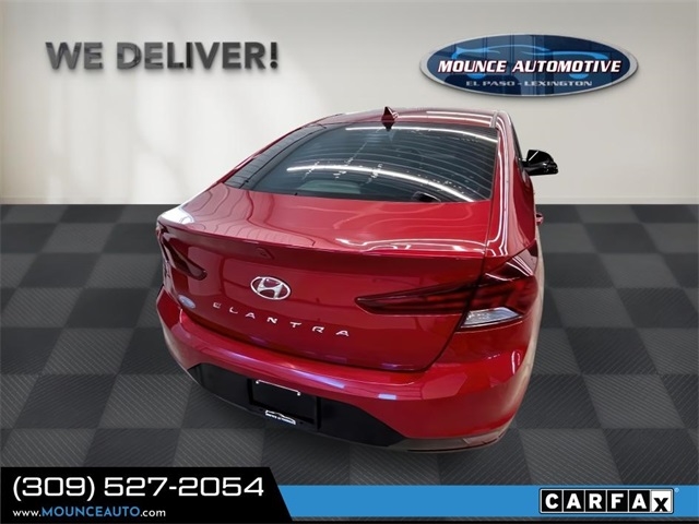 Hyundai Elantra  2020