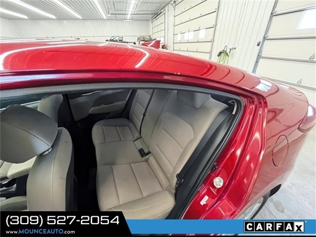 Hyundai Elantra  2020