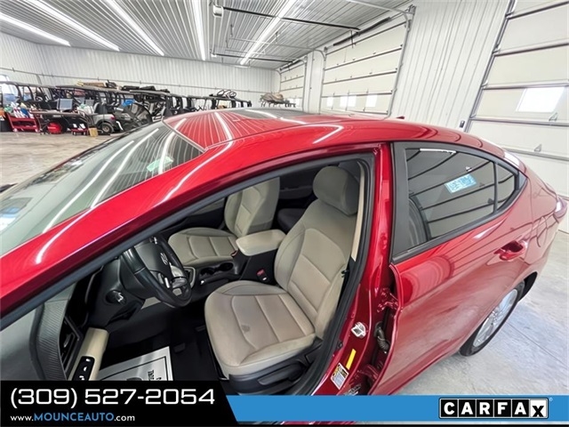 Hyundai Elantra  2020