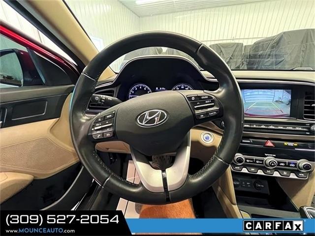 Hyundai Elantra  2020