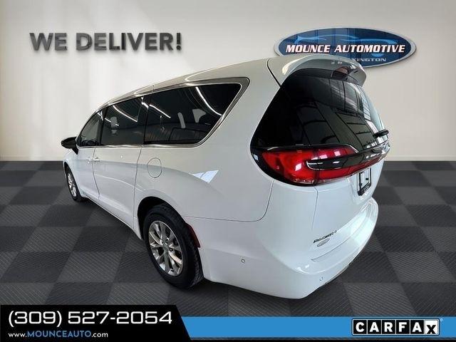 Chrysler Pacifica  2024