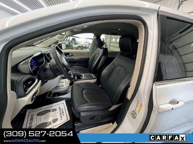 Chrysler Pacifica  2024