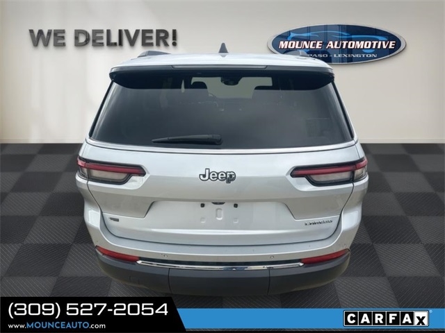 2021 Jeep Grand Cherokee Laredo photo 3