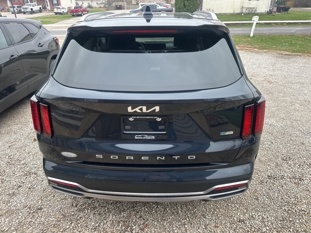 2022 Kia Sorento Hybrid S photo 3