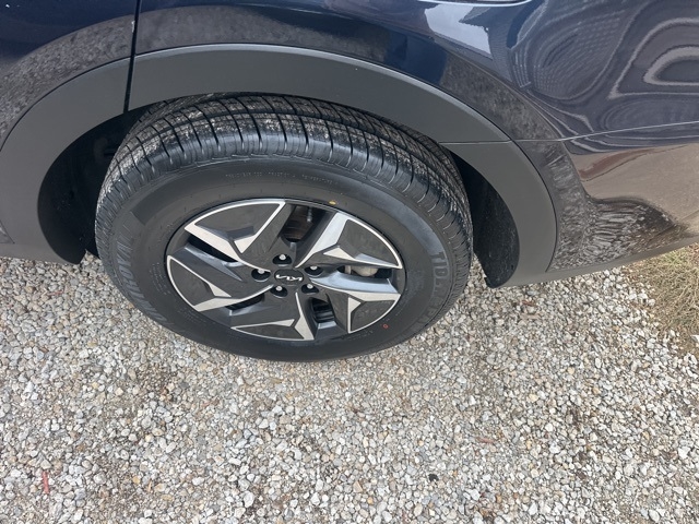 2022 Kia Sorento Hybrid S photo 4