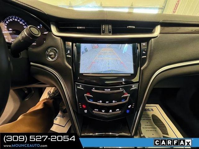 Cadillac XTS  2015