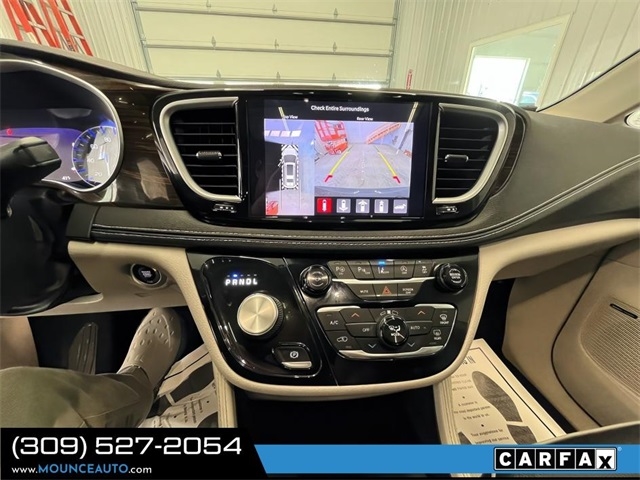 Chrysler Pacifica  2022