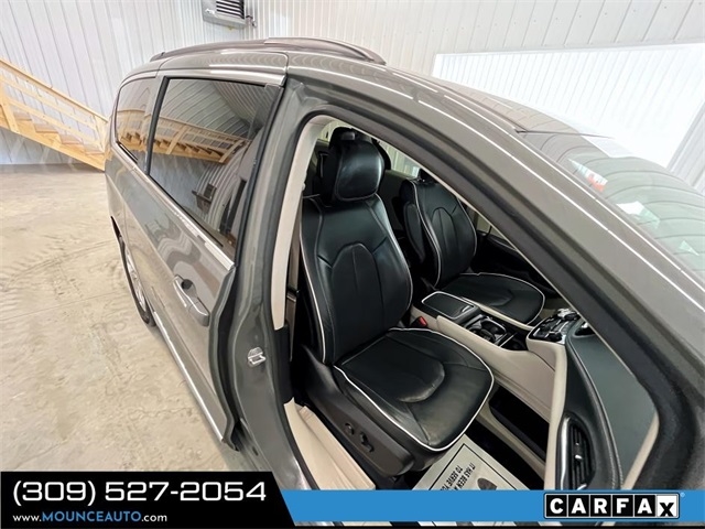 Chrysler Pacifica  2022