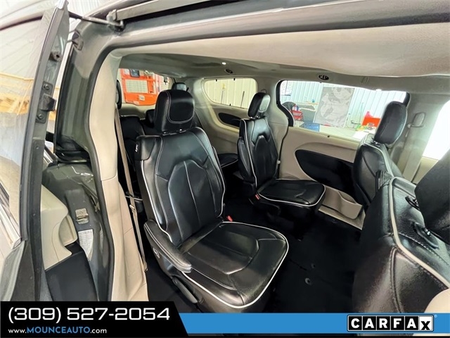 Chrysler Pacifica  2022