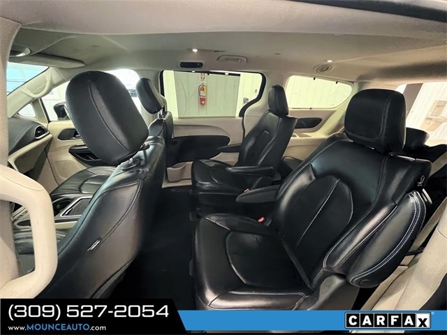 Chrysler Pacifica  2021