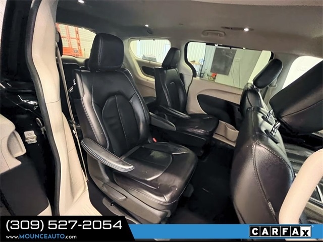 Chrysler Pacifica  2021